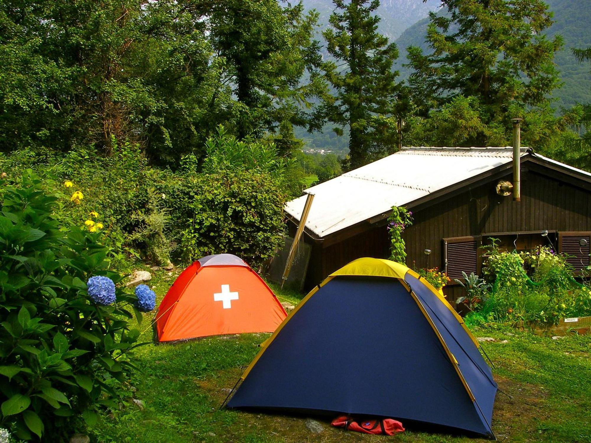 Baracca Backpacker Hostel Aurigeno Екстериор снимка